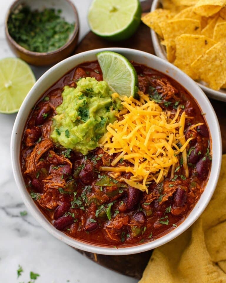 Slow Cooker Chipotle Chicken Chili Recipe