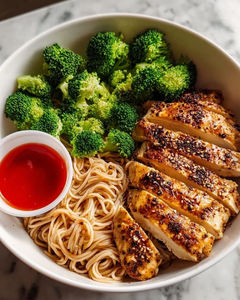 Spicy Garlic Chicken and Broccoli Noodle Bowls Recipe