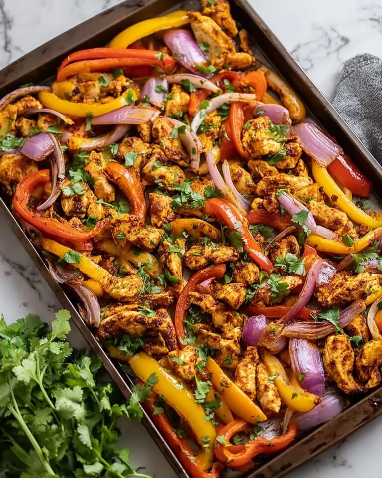Easy Sheet Pan Chicken Fajitas (Ready in 30 Minutes!) Recipe